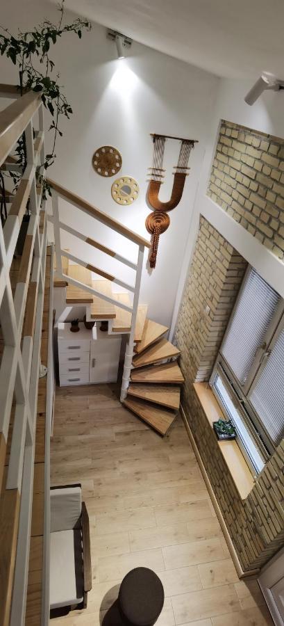 Zona Apartments Zrenjanin Buitenkant foto