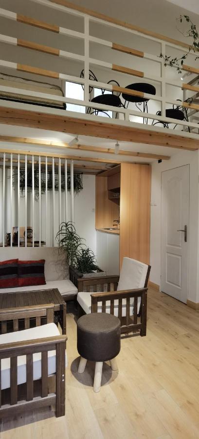 Zona Apartments Zrenjanin Buitenkant foto
