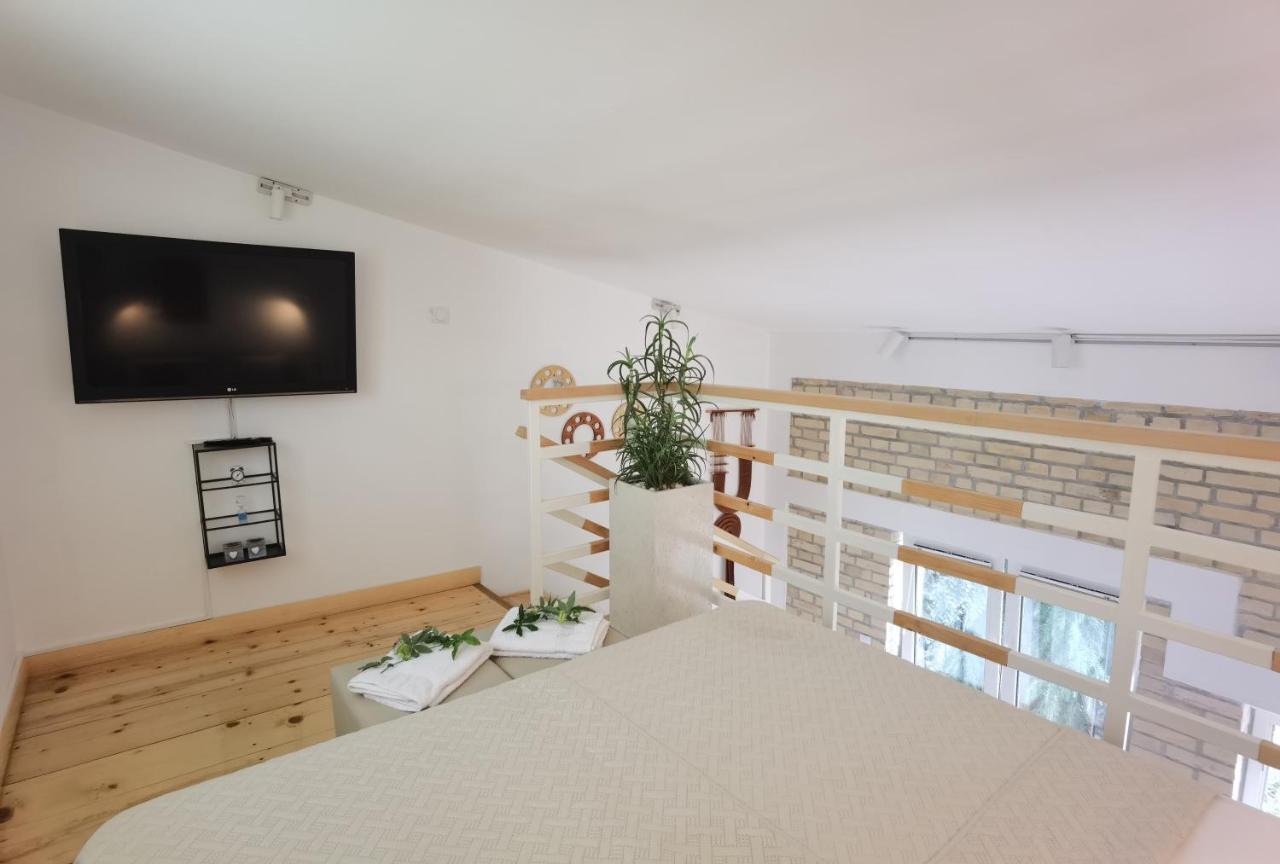 Zona Apartments Zrenjanin Buitenkant foto